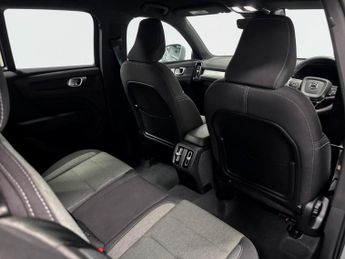 Volvo XC40 Core B3 (163 hp)