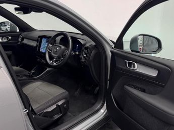 Volvo XC40 Core B3 (163 hp)