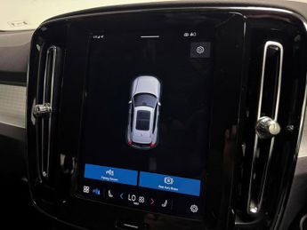 Volvo XC40 Core B3 (163 hp)