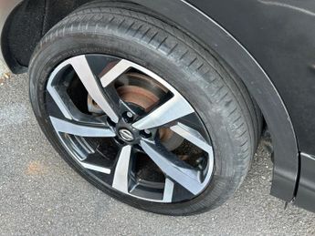 Nissan Qashqai 1.3 DIG-T Tekna+ DCT Auto Euro 6 (s/s) 5dr