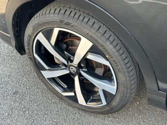 Nissan Qashqai 1.3 DIG-T Tekna+ DCT Auto Euro 6 (s/s) 5dr