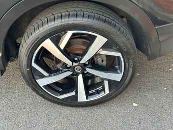 Nissan Qashqai 1.3 DIG-T Tekna+ DCT Auto Euro 6 (s/s) 5dr