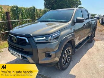 Toyota Hi Lux 2.8 D-4D Invincible X Auto 4WD Euro 6 (s/s) 4dr