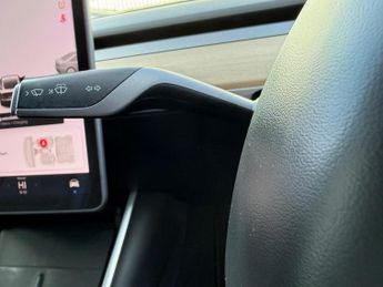 Tesla Model 3 (Dual Motor) Performance Auto 4WDE 4dr (Performance Upgrade)
