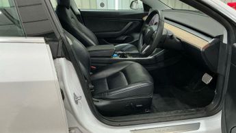 Tesla Model 3 (Dual Motor) Performance Auto 4WDE 4dr (Performance Upgrade)