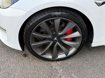 Tesla Model 3 (Dual Motor) Performance Auto 4WDE 4dr (Performance Upgrade)