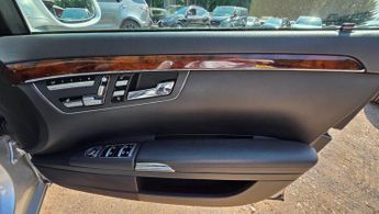 Mercedes-Benz S Class 3.0 S320 CDI V6 G-Tronic Euro 4 4dr