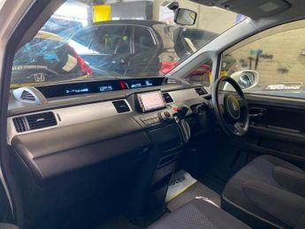 Honda Stepwagon 2.0L i-VTEC