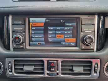Land Rover Range Rover 4.4 TD V8 Vogue Auto 4WD Euro 5 5dr