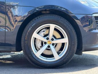 Porsche Macan 3.0 TD V6 S PDK 4WD Euro 6 (s/s) 5dr