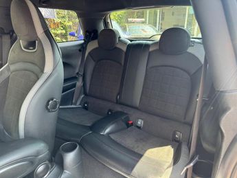 MINI Hatch 2.0 Cooper S Sport Steptronic Euro 6 (s/s) 3dr