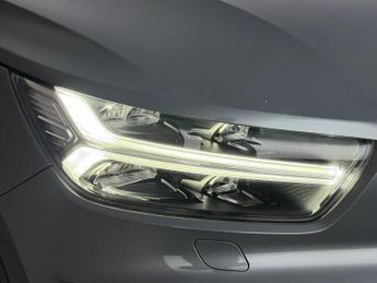 Volvo XC40 2.0 T4 Momentum Auto AWD Euro 6 (s/s) 5dr