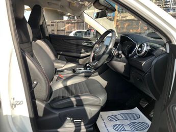 MG MG HS 1.5 T-GDI Exclusive DCT Euro 6 (s/s) 5dr