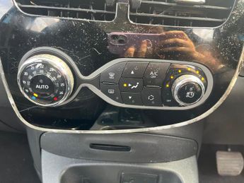 Renault Zoe R110 41kWh Dynamique Nav Auto 5dr (Battery Lease)