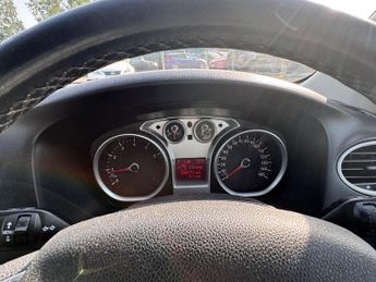 Ford Focus 1.6 Zetec 5dr