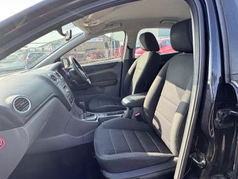 Ford Focus 1.6 Zetec 5dr