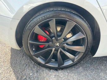 Tesla Model 3 (Dual Motor) Performance Auto 4WDE 4dr (Performance Upgrade)