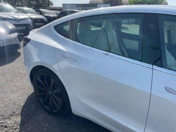 Tesla Model 3 (Dual Motor) Performance Auto 4WDE 4dr (Performance Upgrade)