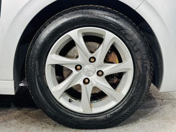 Peugeot 208 1.2 PureTech Active ETG Euro 6 (s/s) 3dr