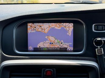 Volvo V40 1.5 T3 R-Design Pro Auto Euro 6 (s/s) 5dr
