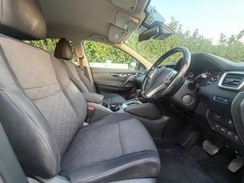 Nissan Qashqai 1.2 DIG-T n-tec XTRON 2WD Euro 5 (s/s) 5dr