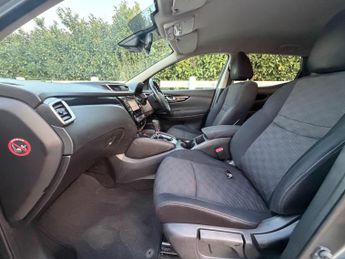 Nissan Qashqai 1.2 DIG-T n-tec XTRON 2WD Euro 5 (s/s) 5dr
