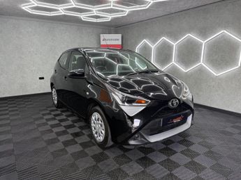 Toyota AYGO 1.0 VVT-i x-play x-shift Euro 6 5dr