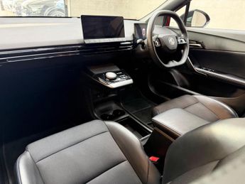 MG MG4 64kWh Trophy Long Range Auto 5dr