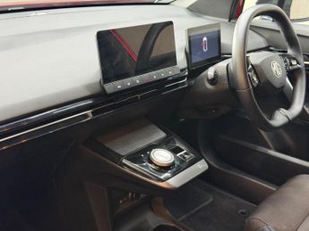 MG MG4 64kWh Trophy Long Range Auto 5dr