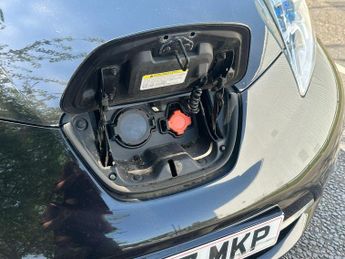 Nissan Leaf 30kWh Tekna Auto 5dr