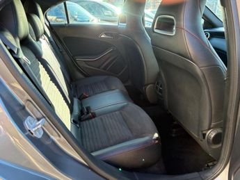 Mercedes-Benz A Class 2.1 A200d AMG Line 7G-DCT Euro 6 (s/s) 5dr