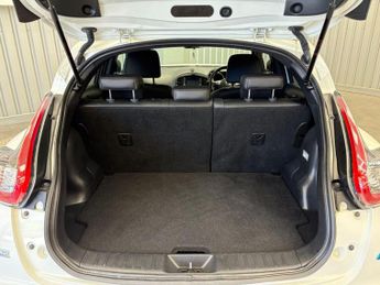 Nissan Juke 1.5 dCi 8v Tekna Euro 5 (s/s) 5dr