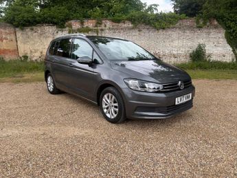 Volkswagen Touran 1.6 TDI BlueMotion Tech SE Family DSG Euro 6 (s/s) 5dr