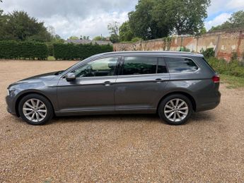 Volkswagen Passat 2.0 TDI BlueMotion Tech SE Business DSG Euro 6 (s/s) 5dr