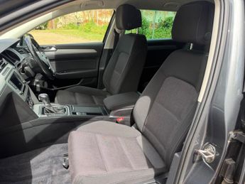 Volkswagen Passat 2.0 TDI BlueMotion Tech SE Business DSG Euro 6 (s/s) 5dr