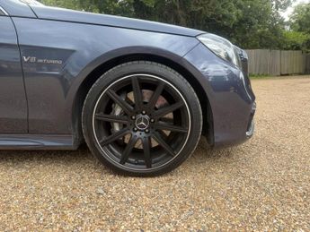 Mercedes-Benz E Class 5.5 E63 V8 BiTurbo AMG SpdS MCT Euro 6 (s/s) 5dr