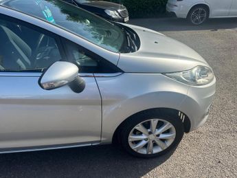 Ford Fiesta 1.25 Zetec 5dr