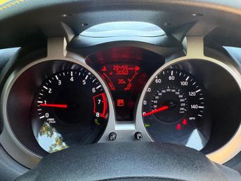 Nissan Juke 1.6 Tekna XTRON Euro 6 5dr