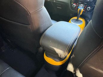 Nissan Juke 1.6 Tekna XTRON Euro 6 5dr