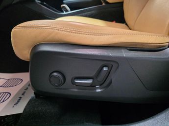 Volvo XC40 2.0 T5 Inscription Pro Auto AWD Euro 6 (s/s) 5dr