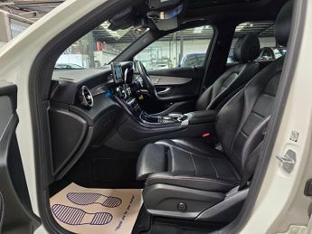 Mercedes-Benz GLC 2.1 GLC220d AMG Line (Premium) G-Tronic 4MATIC Euro 6 (s/s) 5dr