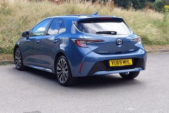 Toyota Corolla 1.8 VVT-h Design CVT Euro 6 (s/s) 5dr