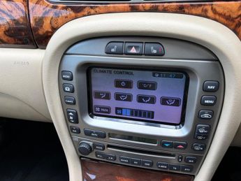 Jaguar X-Type 2.2D DPF Sovereign 4dr