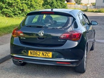 Vauxhall Astra 2.0 CDTi ecoFLEX Elite Euro 5 (s/s) 5dr