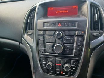 Vauxhall Astra 2.0 CDTi ecoFLEX Elite Euro 5 (s/s) 5dr