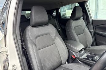 Nissan Qashqai 1.3 DIG-T (158ps) N-Connecta