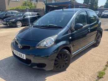 Toyota AYGO 1.0 VVT-i Ice Euro 5 5dr