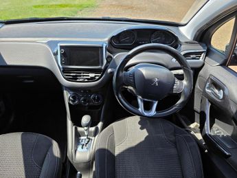 Peugeot 208 1.2 PureTech Allure EAT Euro 6 (s/s) 5dr