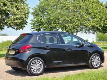Peugeot 208 1.2 PureTech Allure EAT Euro 6 (s/s) 5dr