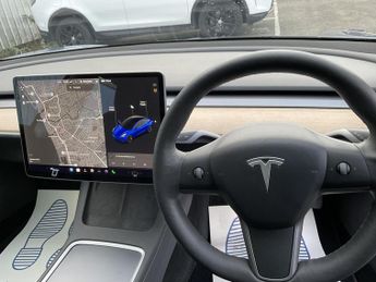 Tesla Model 3 LONG RANGE AWD